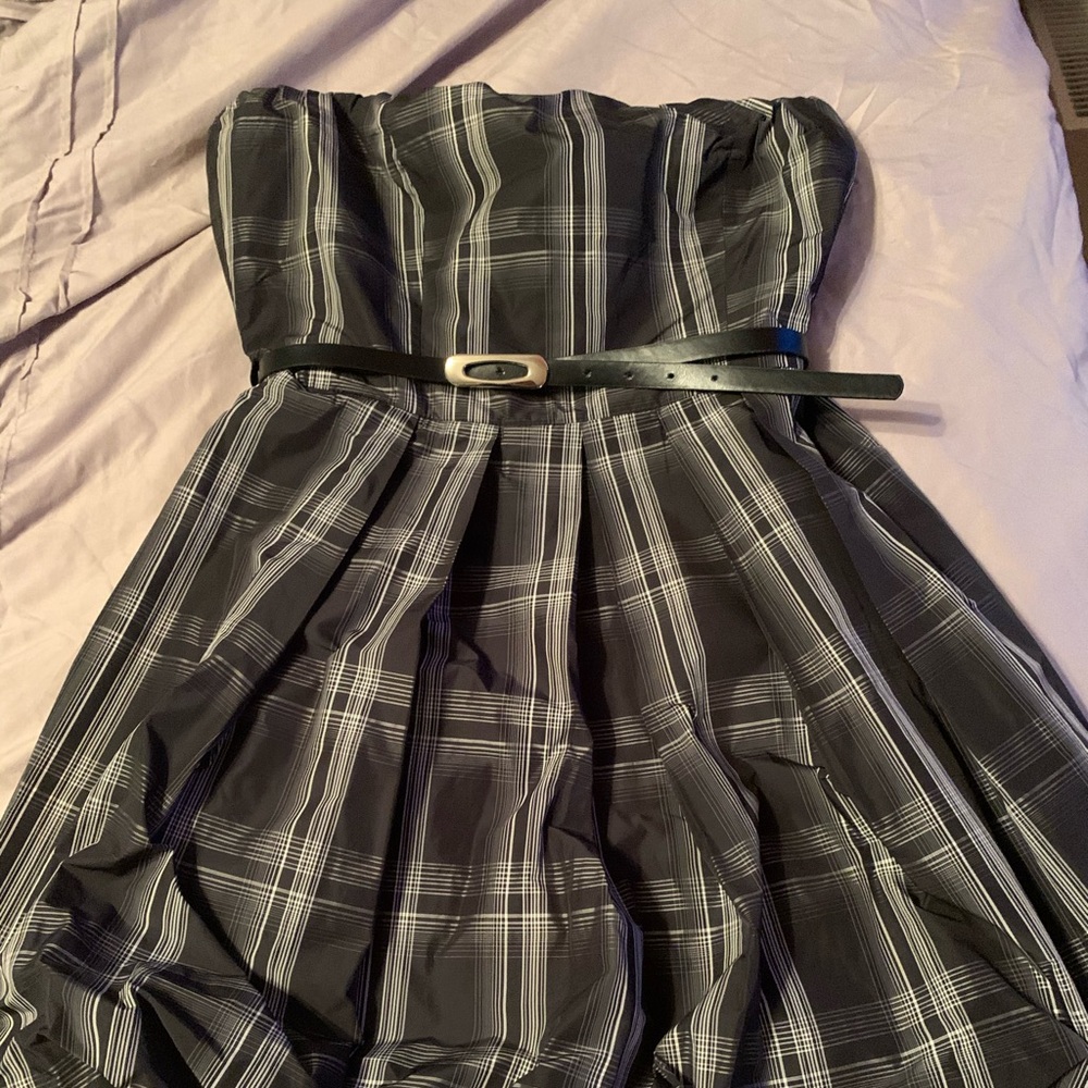 Strapless dress